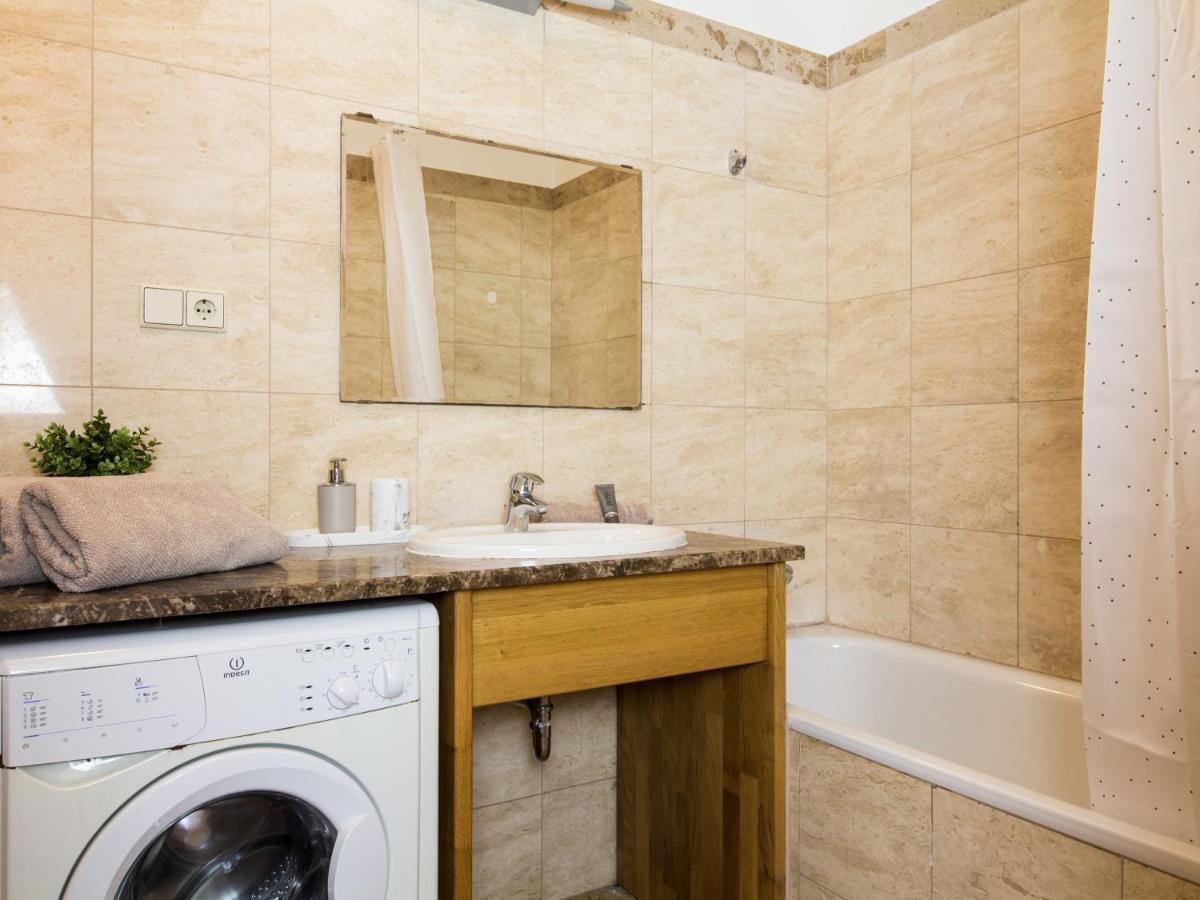Artemisia Luxury Apartments Skyflat Budapest Bagian luar foto